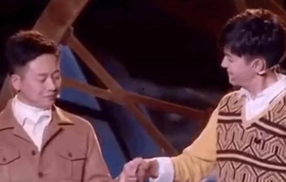 梁嘉蕊吃瓜事件全过程