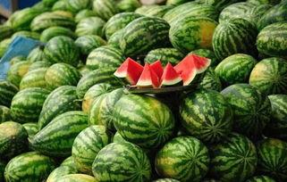 自贡网红吃瓜事件真相,真相背后的网络狂欢与反思